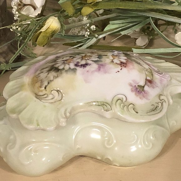 Vintage Trinket Jewelry Box '81 Hand Painted and Signed Ceramic - Picture 1 of 11